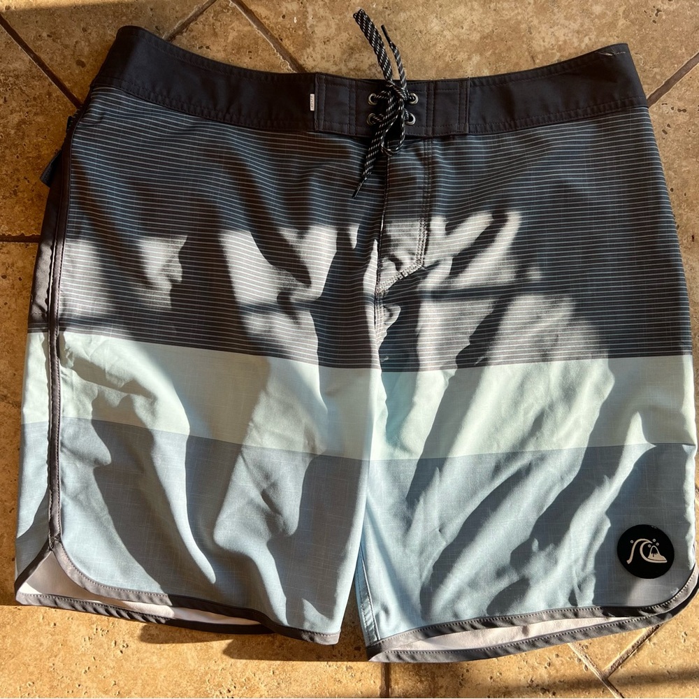 Men’s Quicksilver Swim Board Shorts